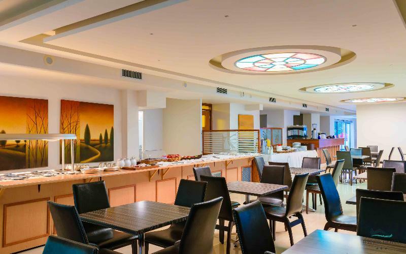 Junior Hotel 伊利亚 外观 照片