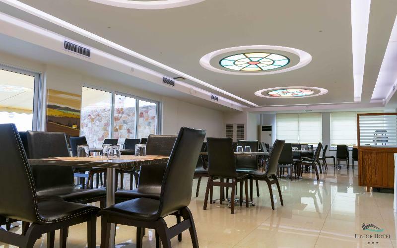 Junior Hotel 伊利亚 外观 照片